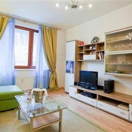 Apartment Smichov Прага Стая снимка