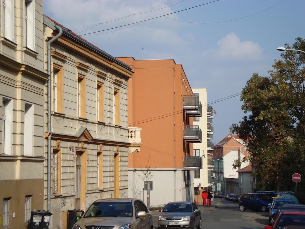 Apartment Smichov Прага Екстериор снимка