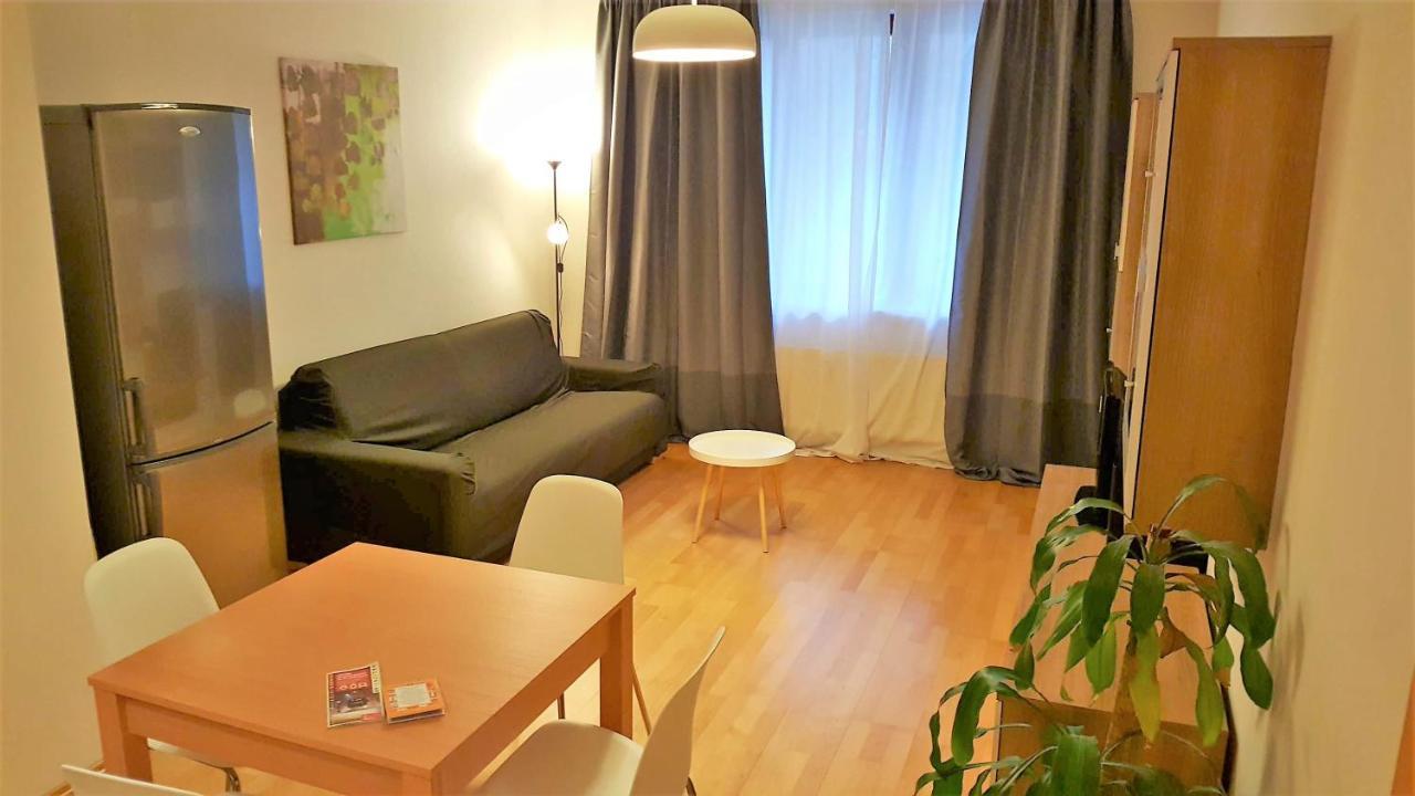 Apartment Smichov Прага Екстериор снимка
